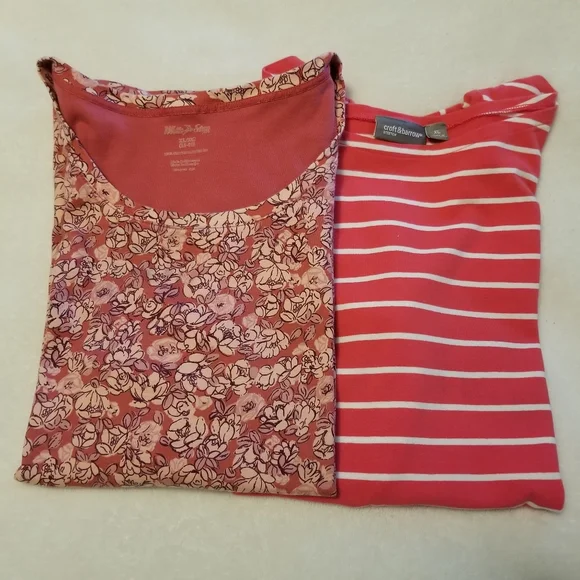 Womens Short Sleeve Tops Size XL Lot of 2 Croft & Barrow/White Stag Red and Pink - Picture 1 of 11